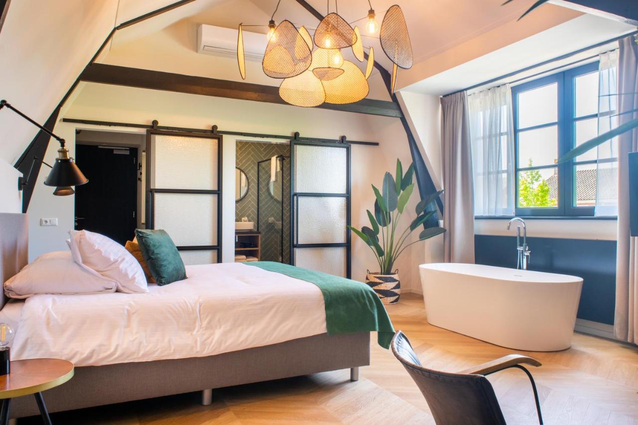 Hotel Van Der Meer Доккюм Екстер'єр фото